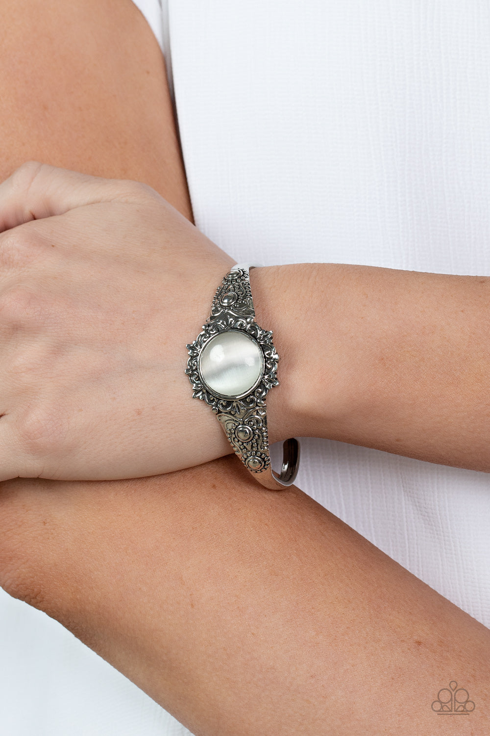 Extravagantly Enchanting - White Bracelet