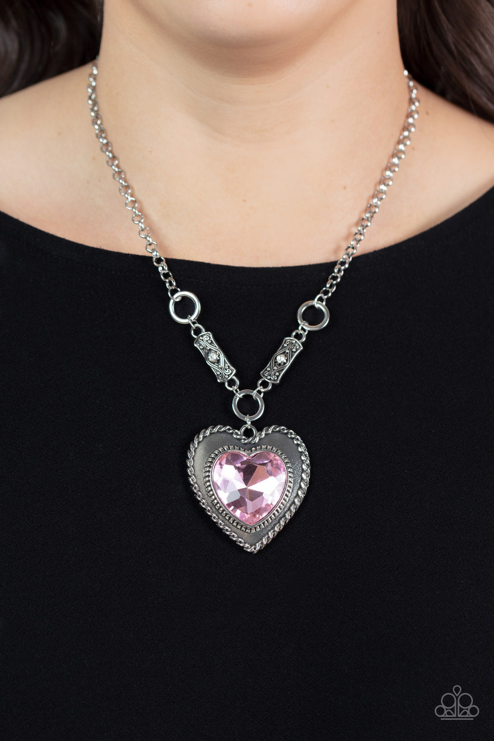 Heart Full of Fabulous - Pink Necklace